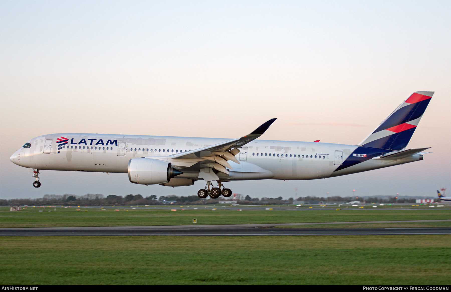 Aircraft Photo of HB-IHA | Airbus A350-941 | LATAM Airlines | AirHistory.net #873981