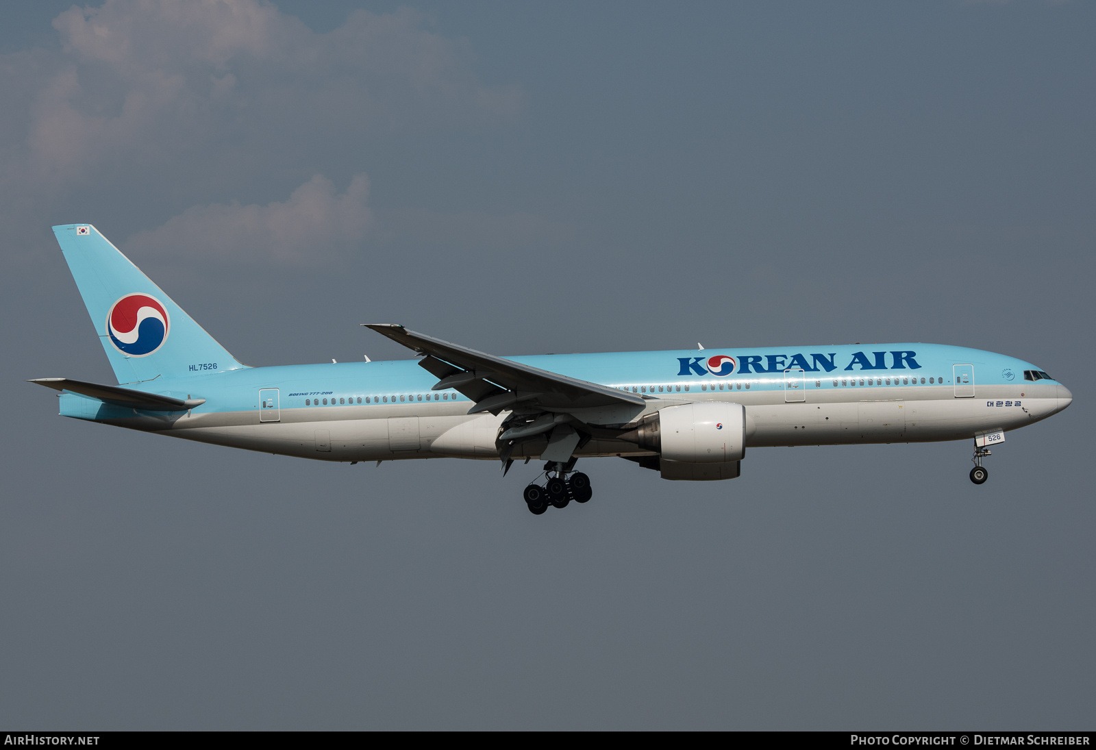 Aircraft Photo of HL7526 | Boeing 777-2B5/ER | Korean Air | AirHistory.net #873994
