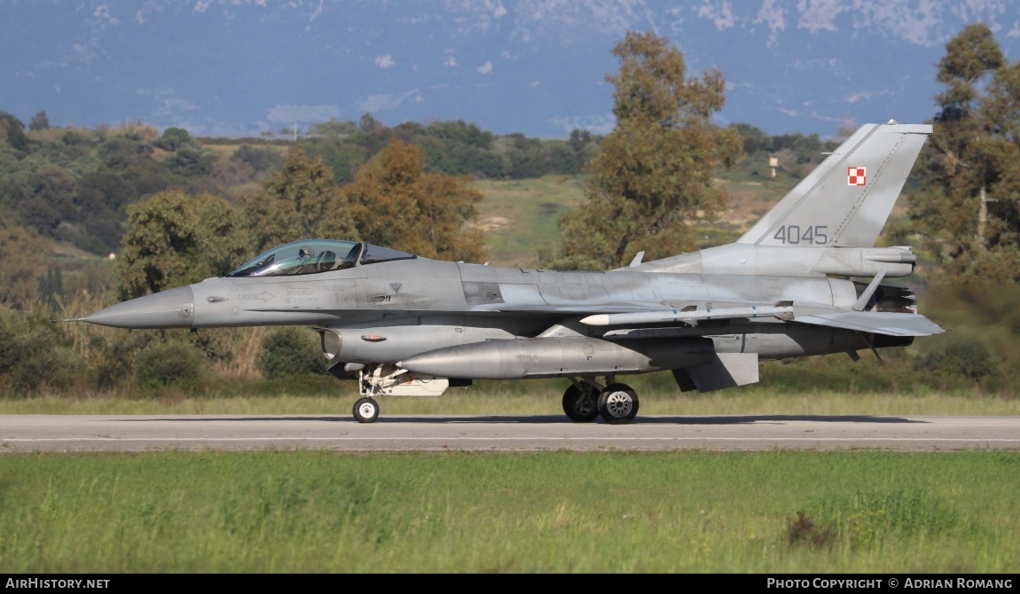 Aircraft Photo of 4045 | Lockheed Martin F-16CJ Fighting Falcon | Poland - Air Force | AirHistory.net #874067