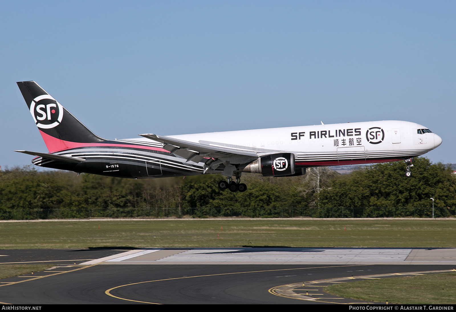 Aircraft Photo of B-1576 | Boeing 767-338/ER(BDSF) | SF Airlines | AirHistory.net #874102