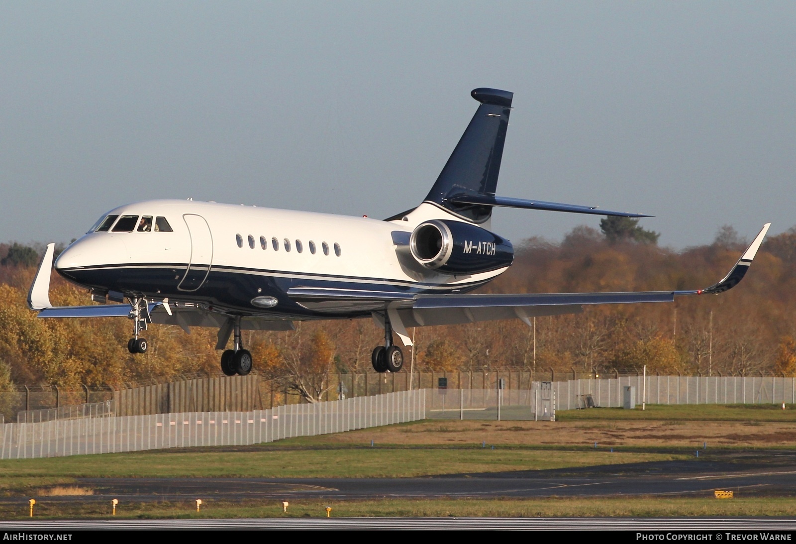 Aircraft Photo of M-ATCH | Dassault Falcon 2000EX | AirHistory.net #874114