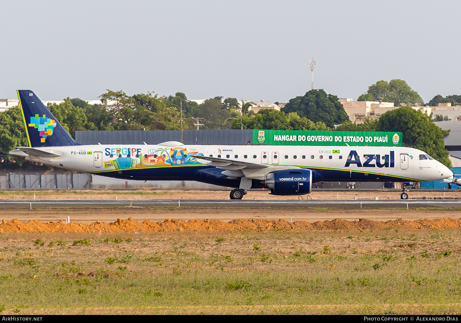 Aircraft Photo of PS-ADD | Embraer 195-E2 (ERJ-190-400 STD) | Azul Linhas Aéreas Brasileiras | AirHistory.net #874118