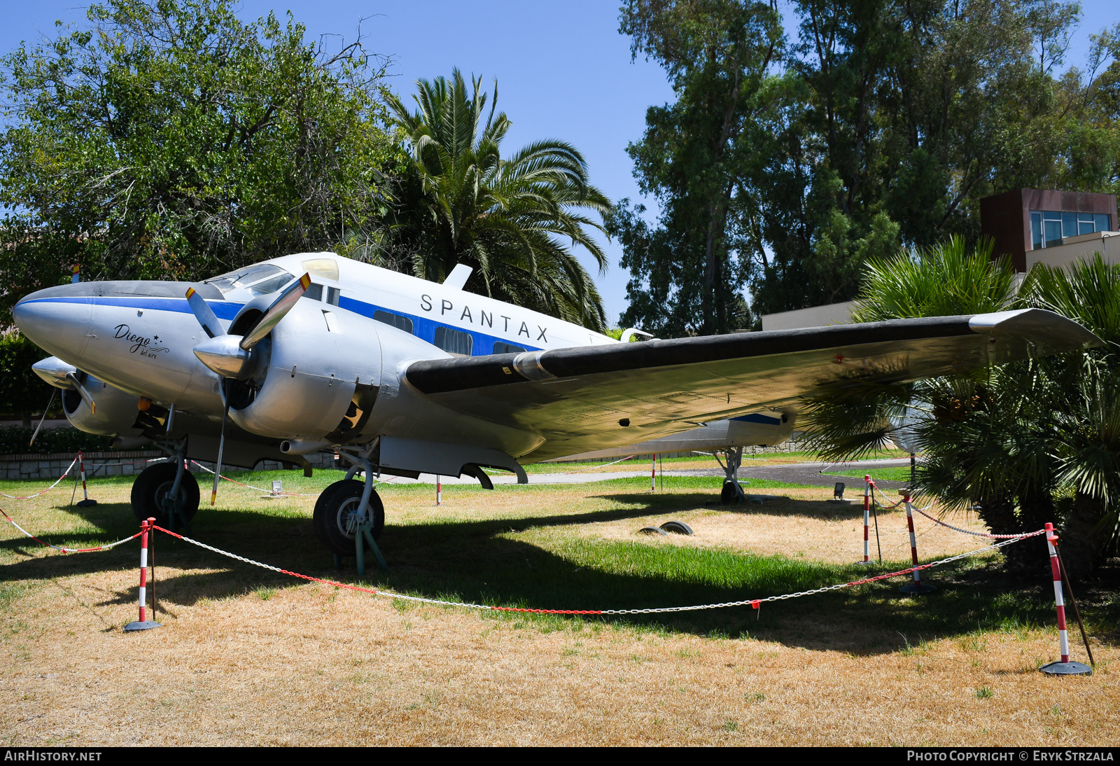 Aircraft Photo of EC-ASJ / N9886A | Beech E18S | Spantax | AirHistory.net #874129