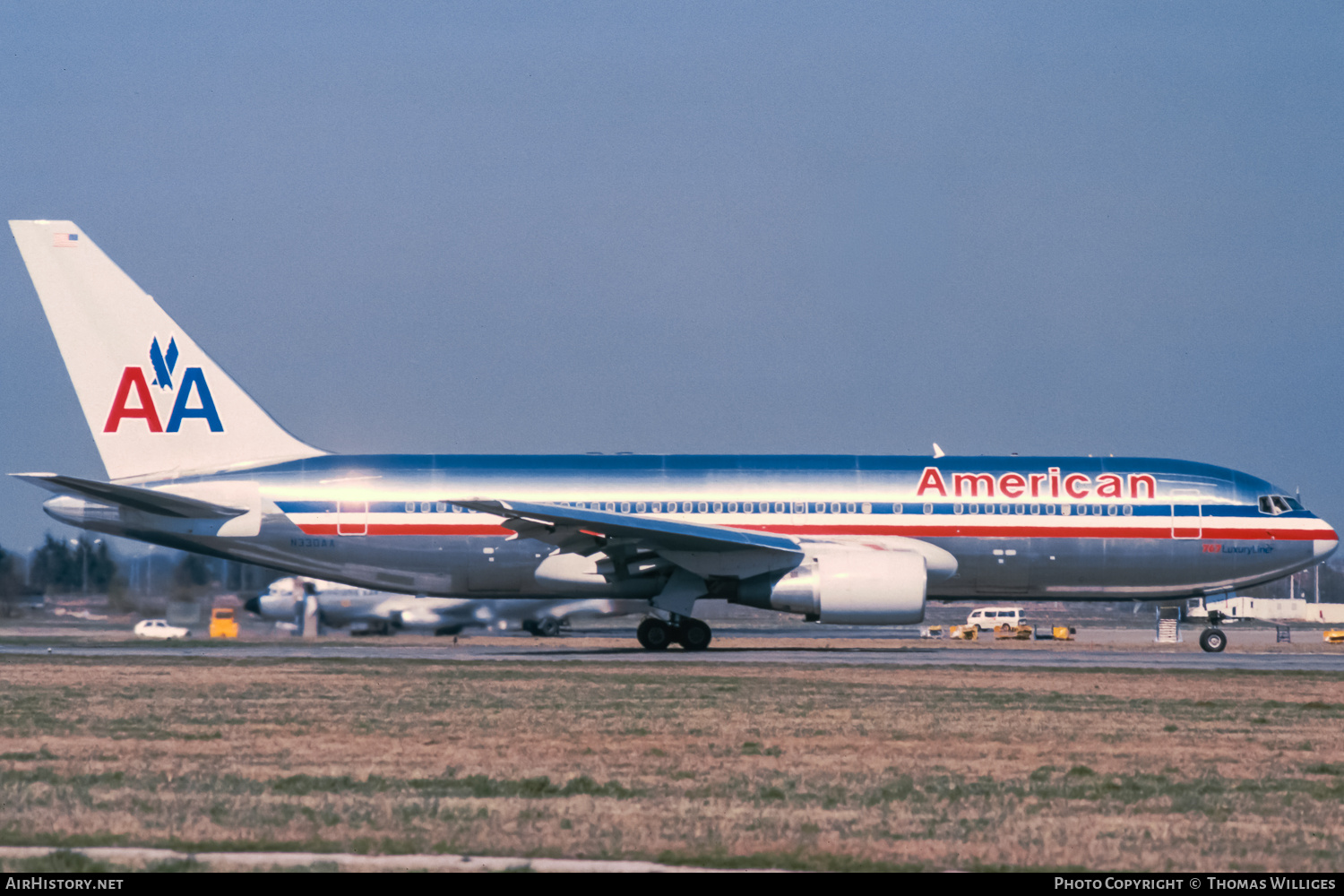 Aircraft Photo of N330AA | Boeing 767-223/ER | American Airlines | AirHistory.net #874316