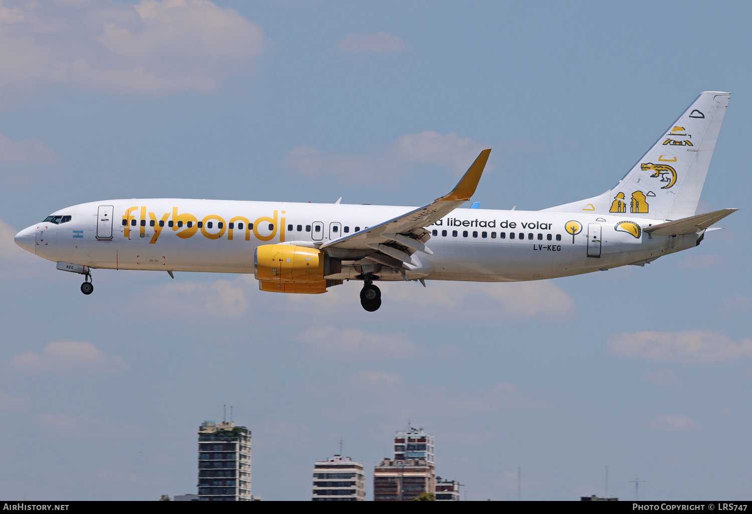 Aircraft Photo of LV-KEG | Boeing 737-8U3 | FlyBondi | AirHistory.net #874375