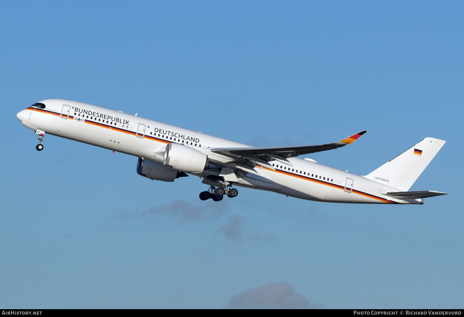 Aircraft Photo of 1001 | Airbus A350-941 | Germany - Air Force | AirHistory.net #874405
