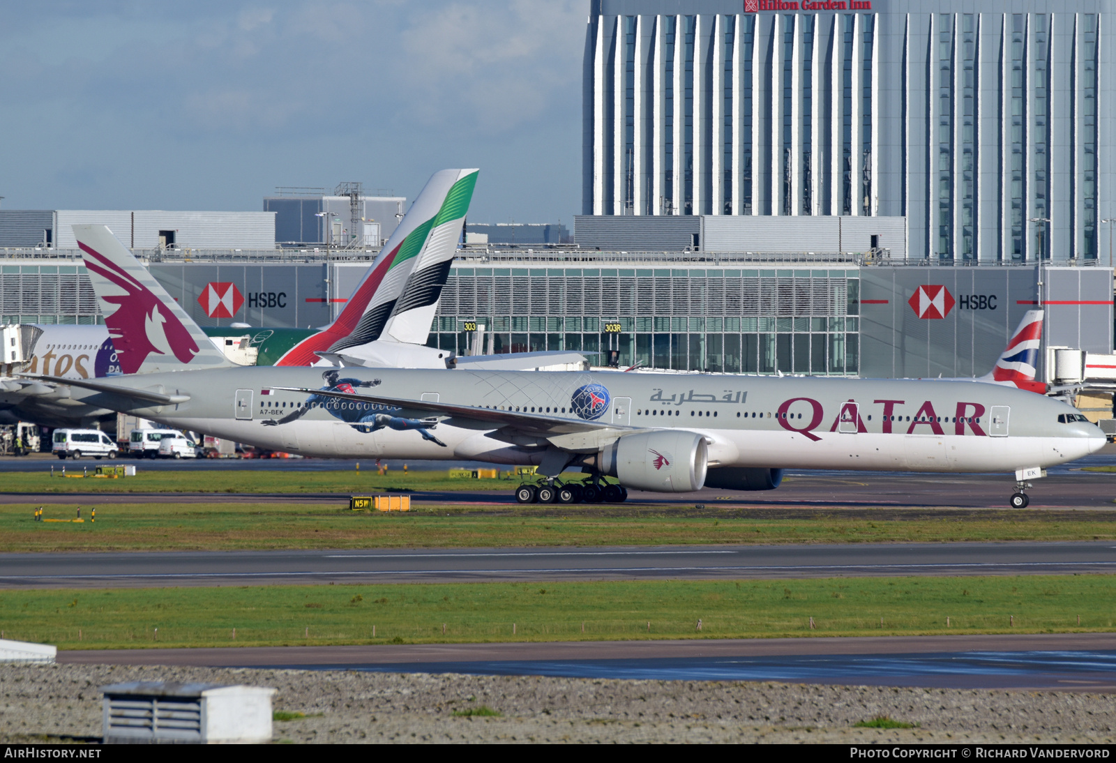 Aircraft Photo of A7-BEK | Boeing 777-300/ER | Qatar Airways | AirHistory.net #874411