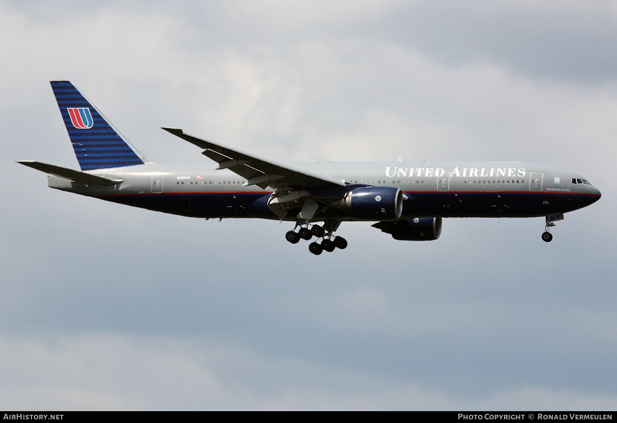 Aircraft Photo of N206UA | Boeing 777-222/ER | United Airlines | AirHistory.net #874482