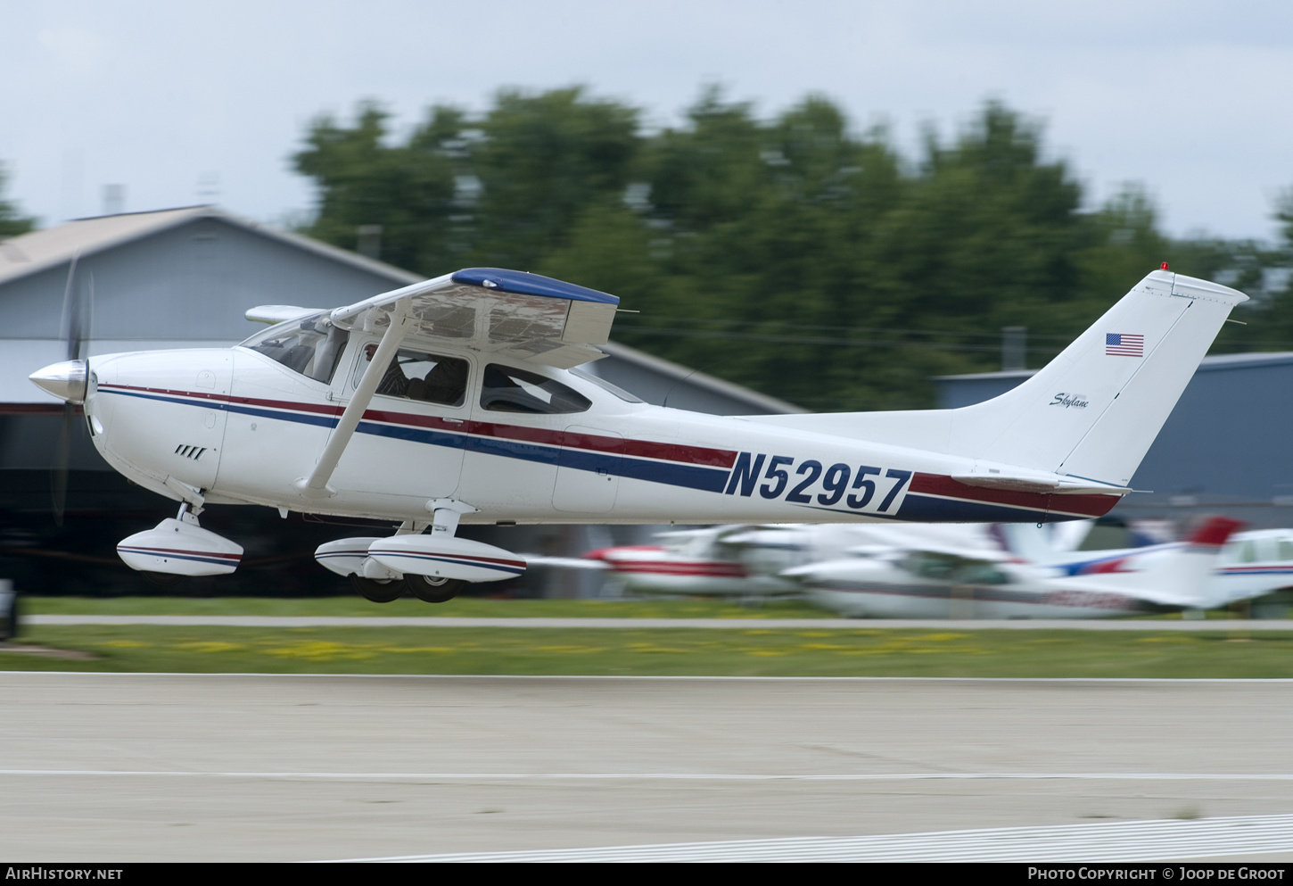 Aircraft Photo of N52957 | Cessna 182P Skylane | AirHistory.net #874527