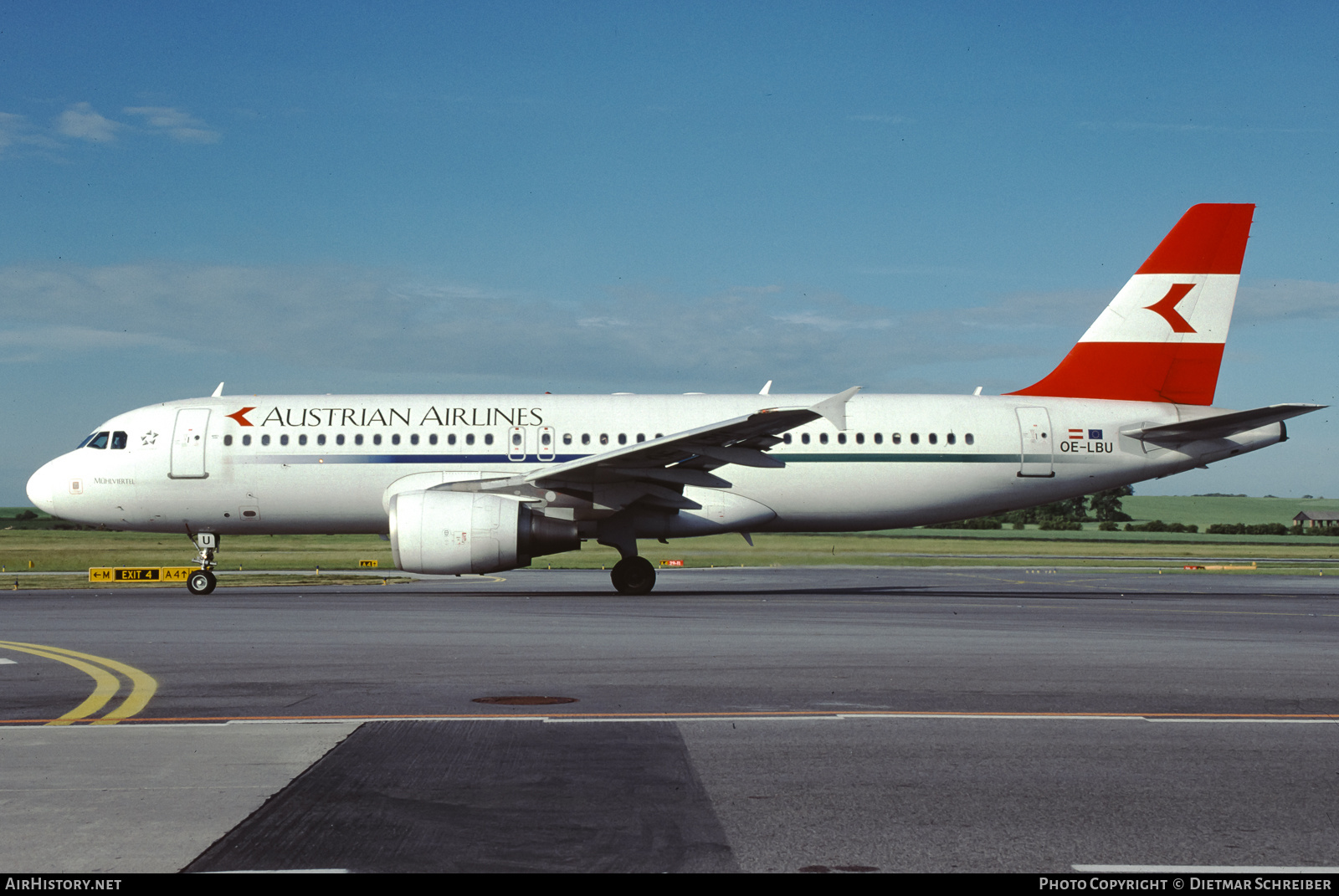 Aircraft Photo of OE-LBU | Airbus A320-214 | Austrian Airlines | AirHistory.net #874588
