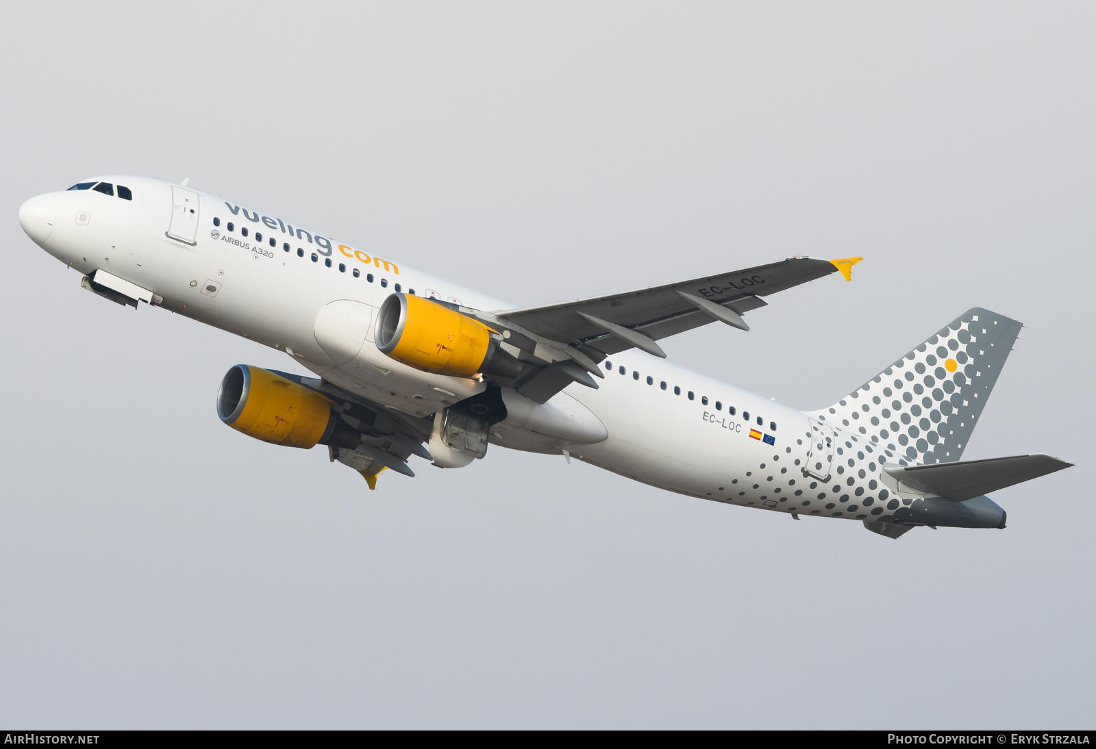 Aircraft Photo of EC-LOC | Airbus A320-214 | Vueling Airlines | AirHistory.net #874601