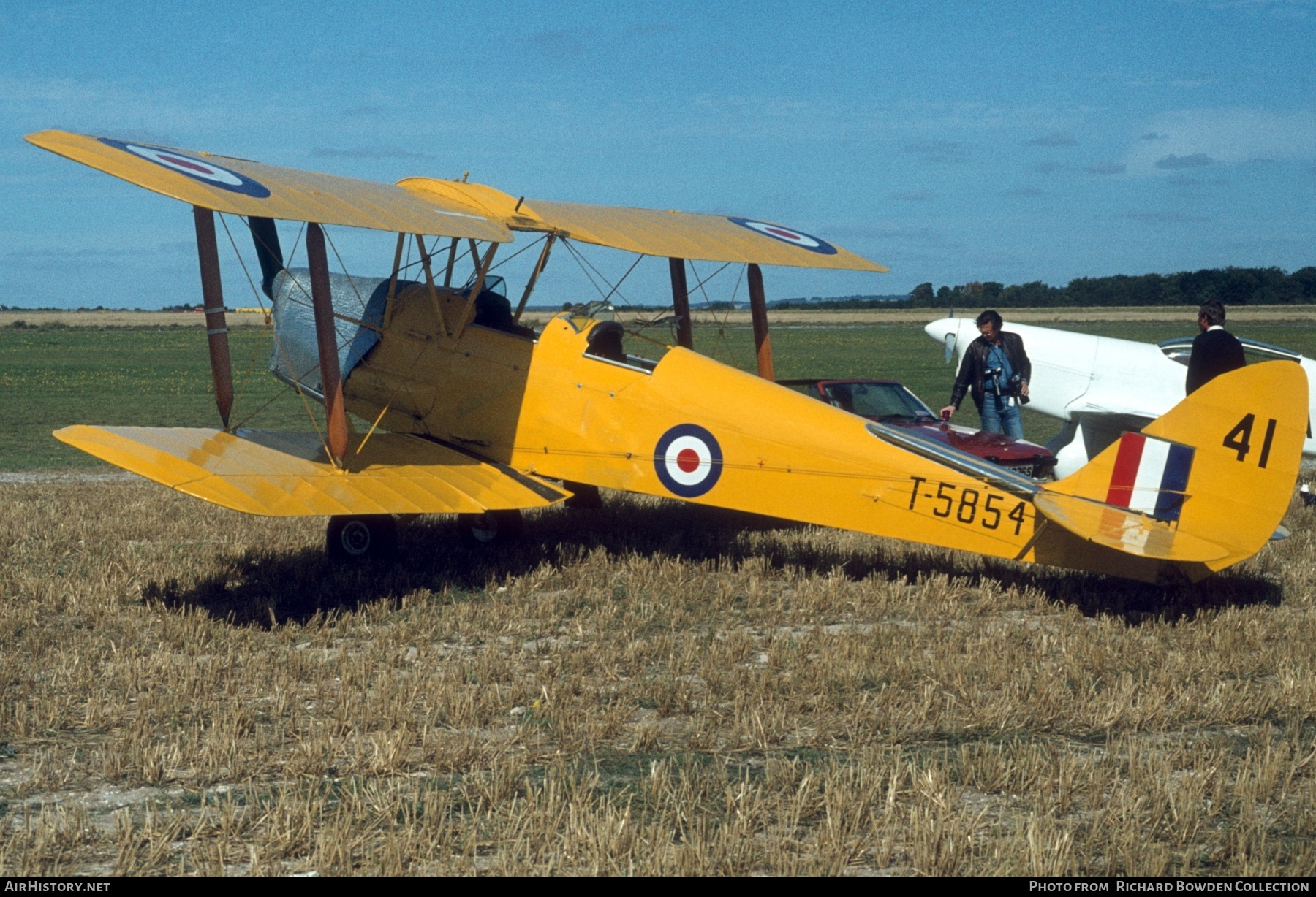 Aircraft Photo of G-ANKK / T5854 | De Havilland D.H. 82A Tiger Moth II | UK - Air Force | AirHistory.net #874625