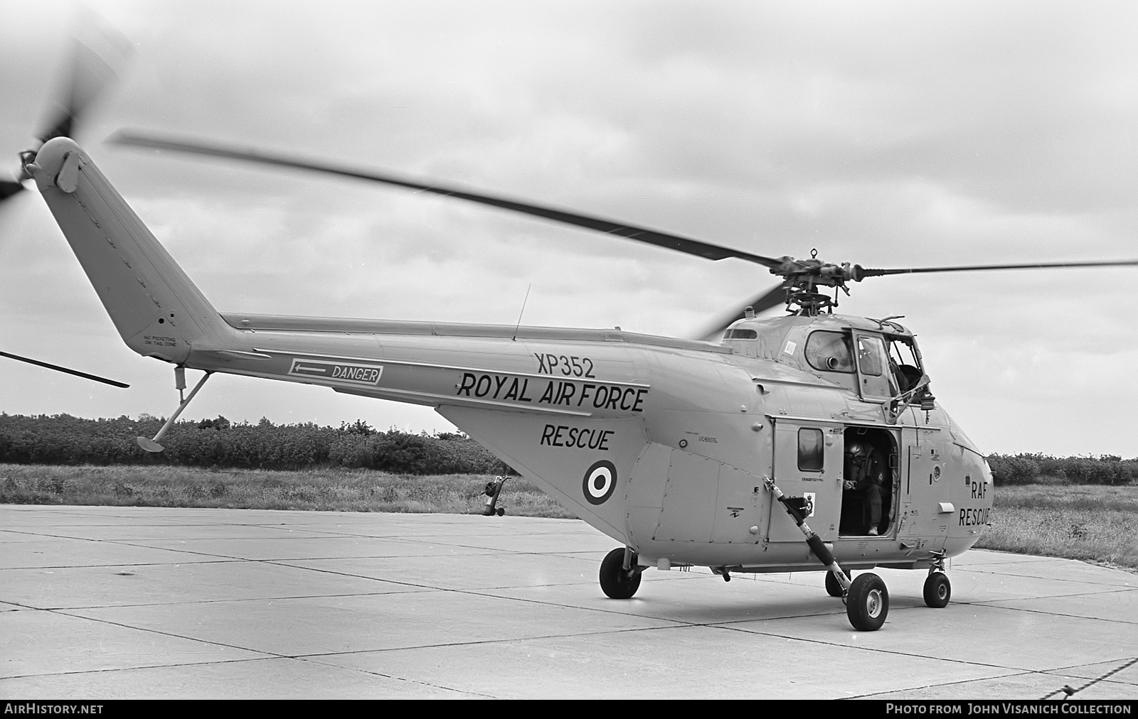Aircraft Photo of XP352 | Westland WS-55-3 Whirlwind HAR10 | UK - Air Force | AirHistory.net #874721
