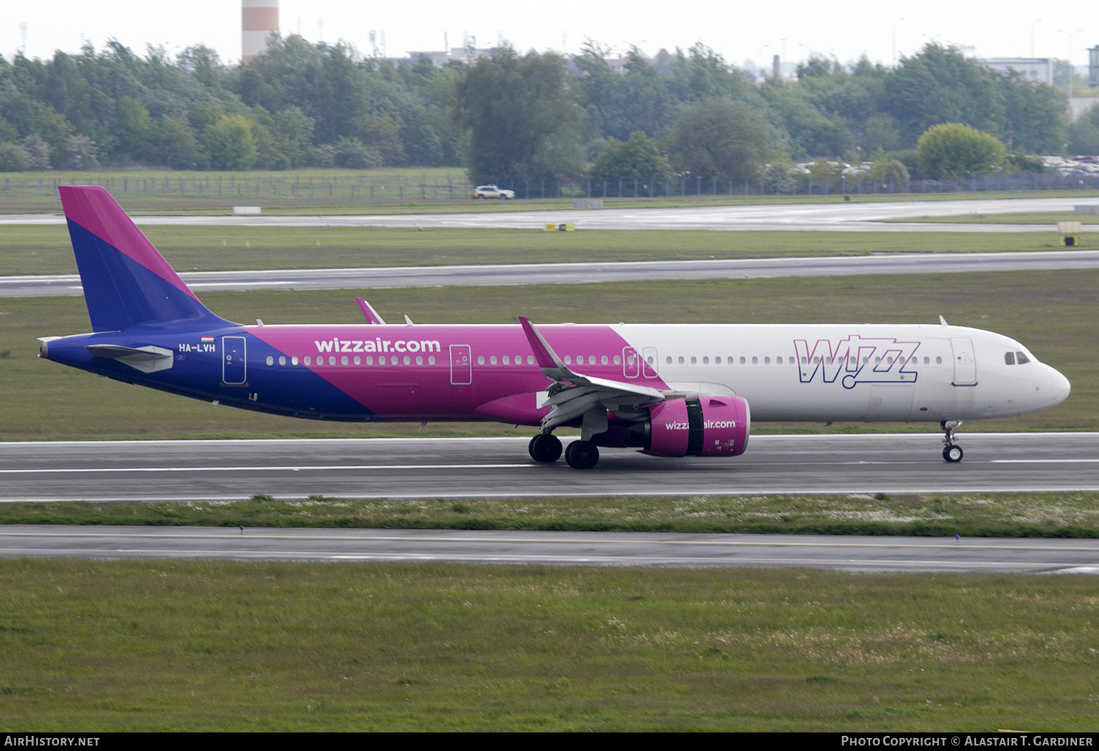 Aircraft Photo of HA-LVH | Airbus A321-271NX | Wizz Air | AirHistory.net #874748