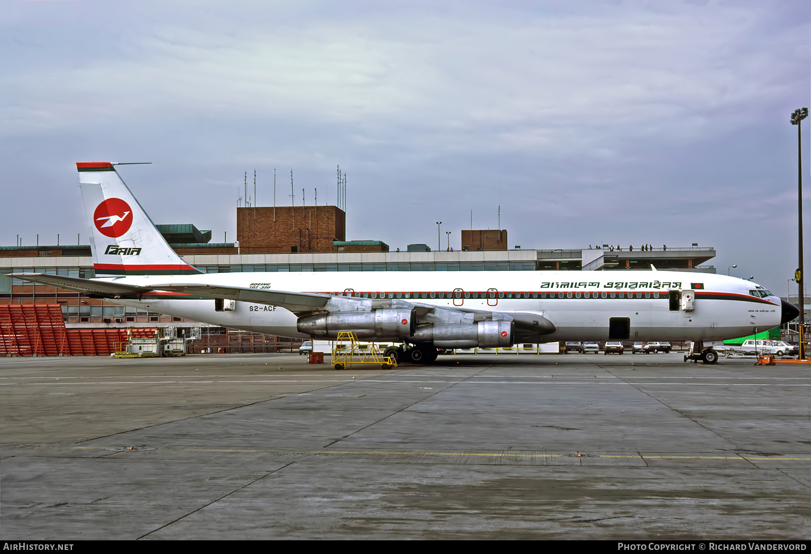Aircraft Photo of S2-ACF | Boeing 707-351C | Biman Bangladesh Airlines | AirHistory.net #874818