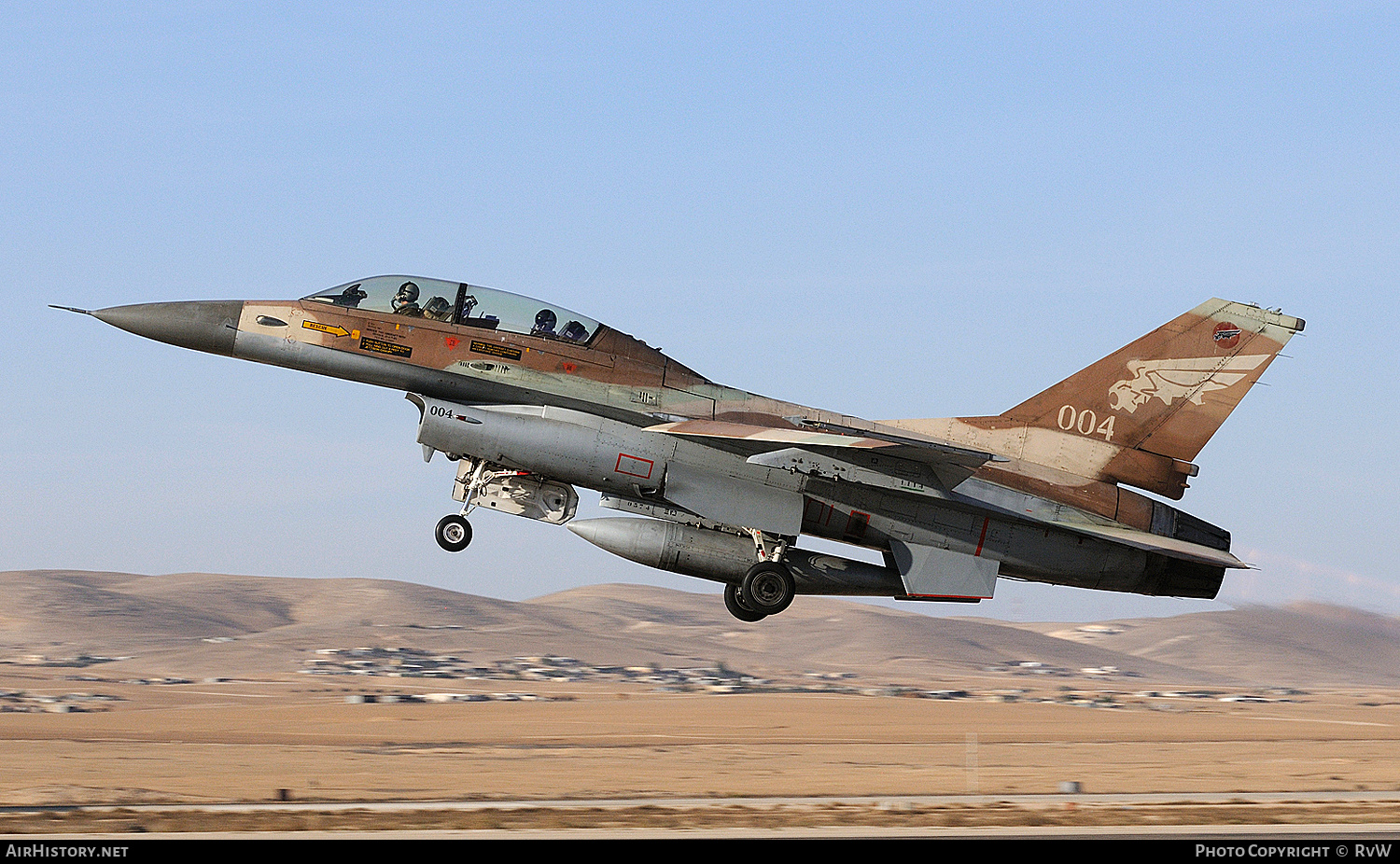 Aircraft Photo of 004 | General Dynamics F-16B Netz | Israel - Air Force | AirHistory.net #874854