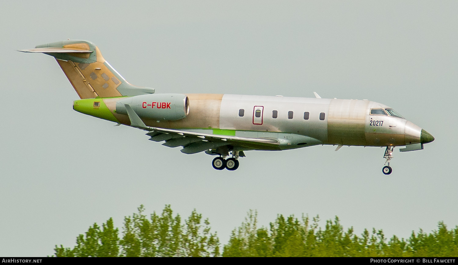 Aircraft Photo of C-FUBK | Bombardier Challenger 300 (BD-100-1A10) | AirHistory.net #874934