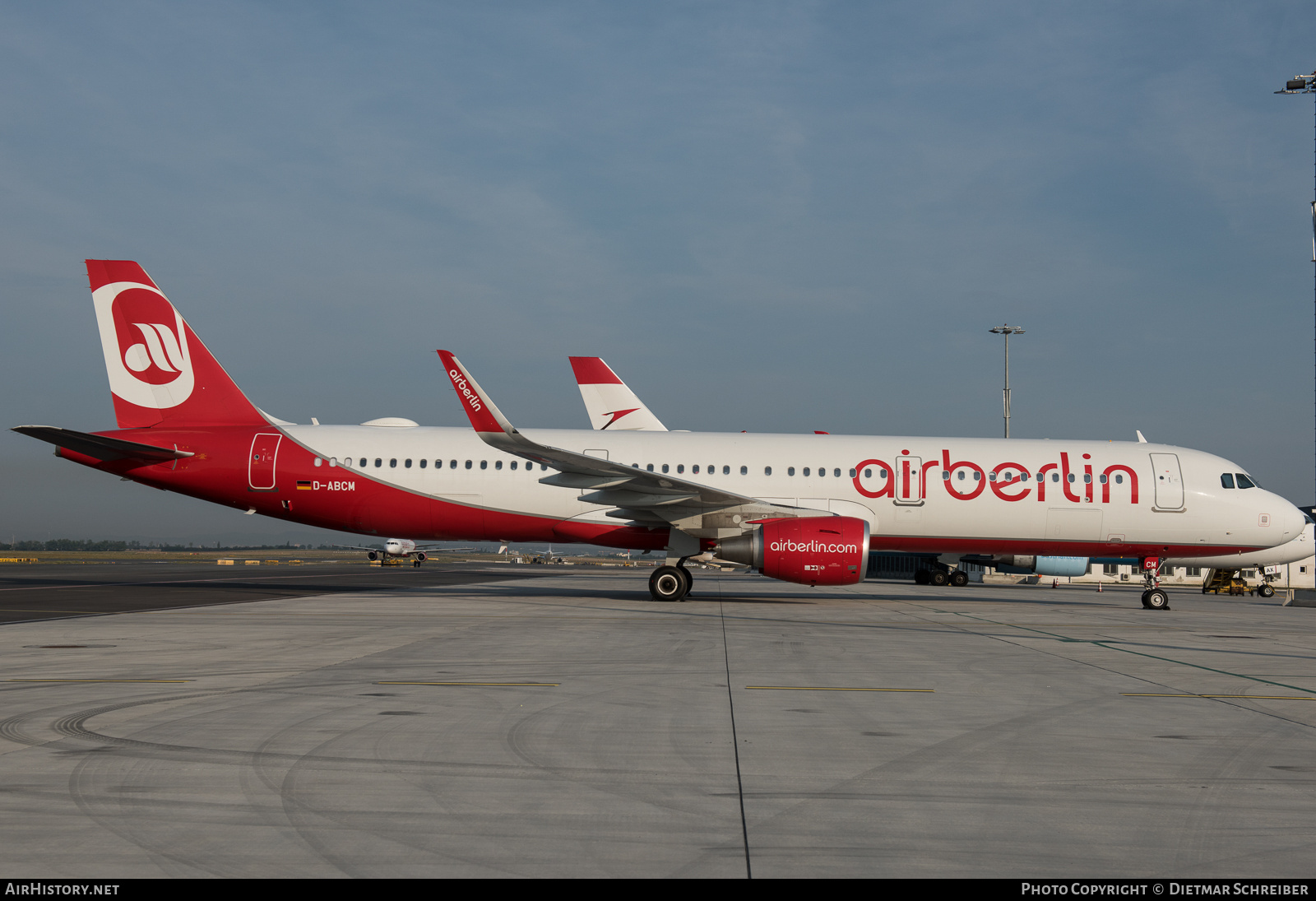 Aircraft Photo of D-ABCM | Airbus A321-211 | Air Berlin | AirHistory.net #874936
