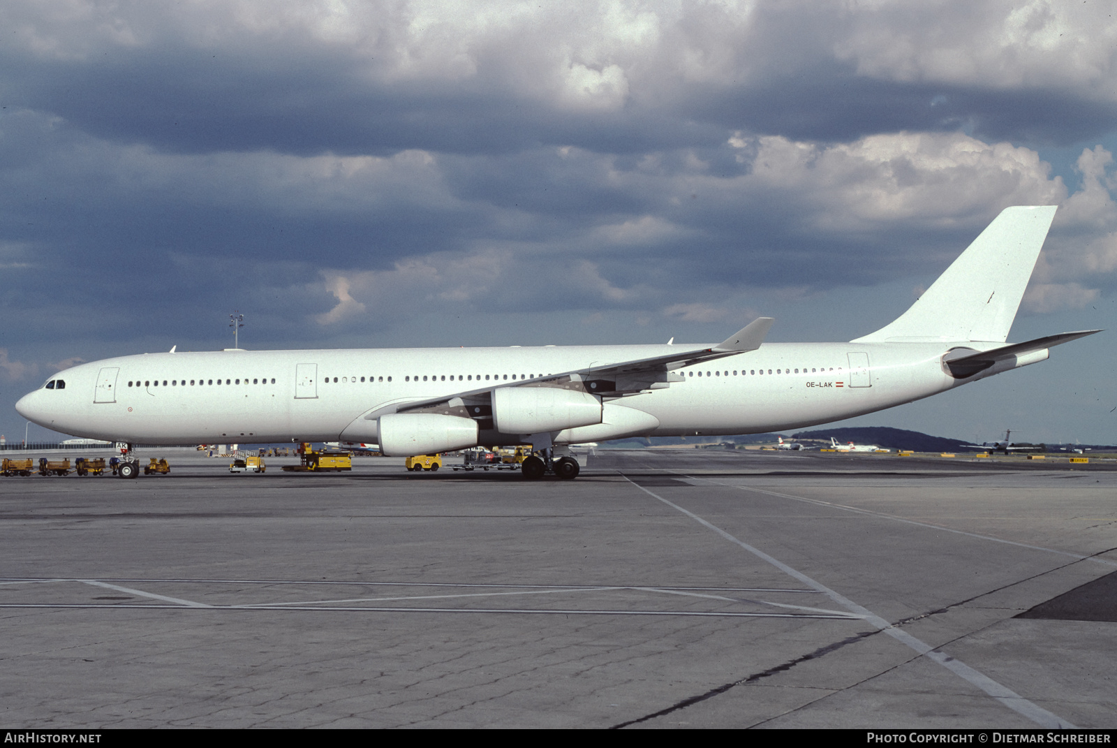 Aircraft Photo of OE-LAK | Airbus A340-313 | AirHistory.net #874952