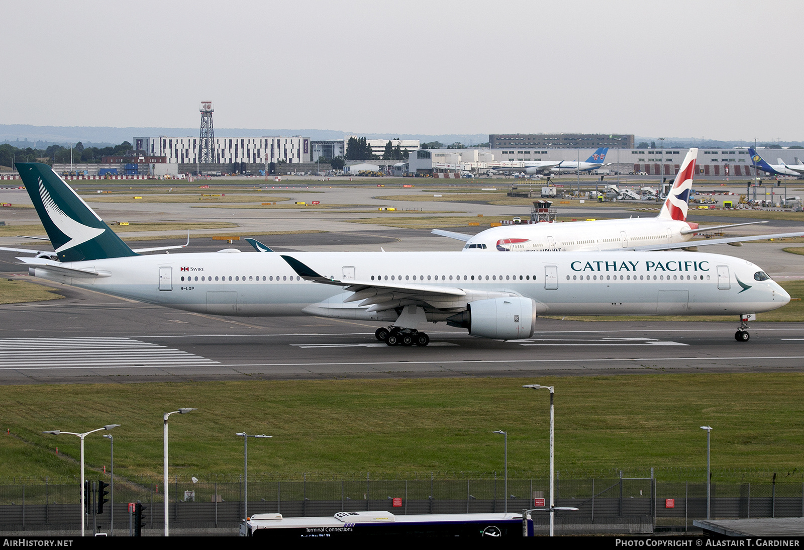 Aircraft Photo of B-LXP | Airbus A350-1041 | Cathay Pacific Airways | AirHistory.net #874956