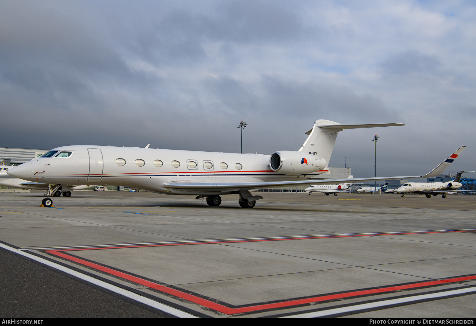 Aircraft Photo of V-117 | Gulfstream Aerospace G650ER (G-VI) | Netherlands - Air Force | AirHistory.net #874991