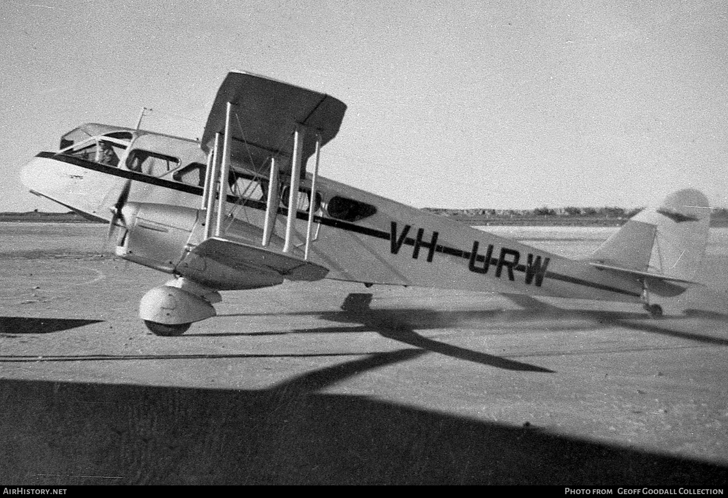 Aircraft Photo of VH-URW | De Havilland D.H. 84 Dragon 2 | MacRobertson-Miller Aviation | AirHistory.net #875042
