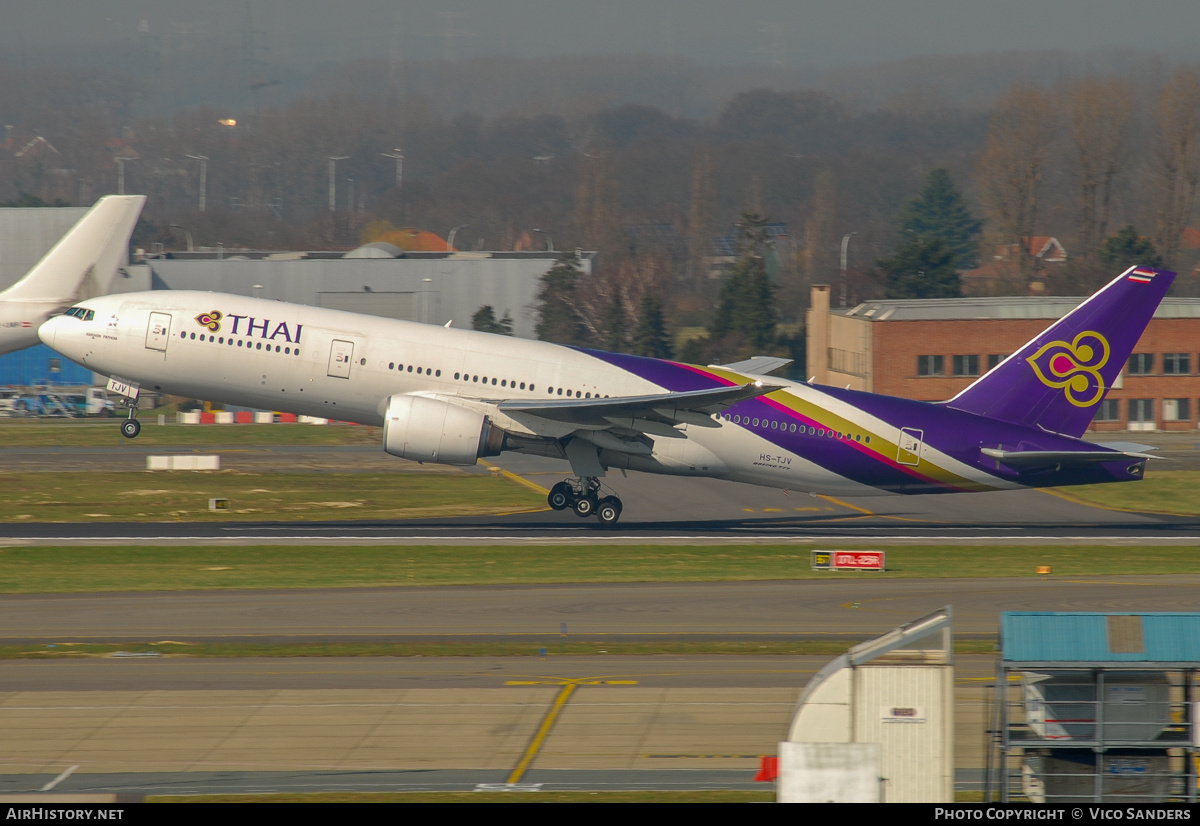 Aircraft Photo of HS-TJV | Boeing 777-2D7/ER | Thai Airways International | AirHistory.net #875049