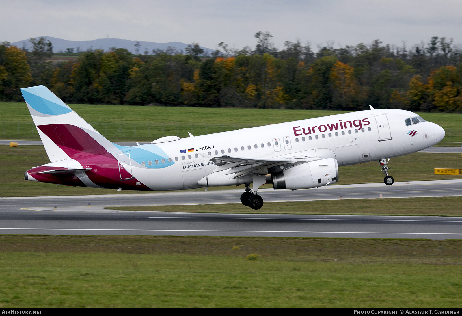 Aircraft Photo of D-AGWJ | Airbus A319-132 | Eurowings | AirHistory.net #875161
