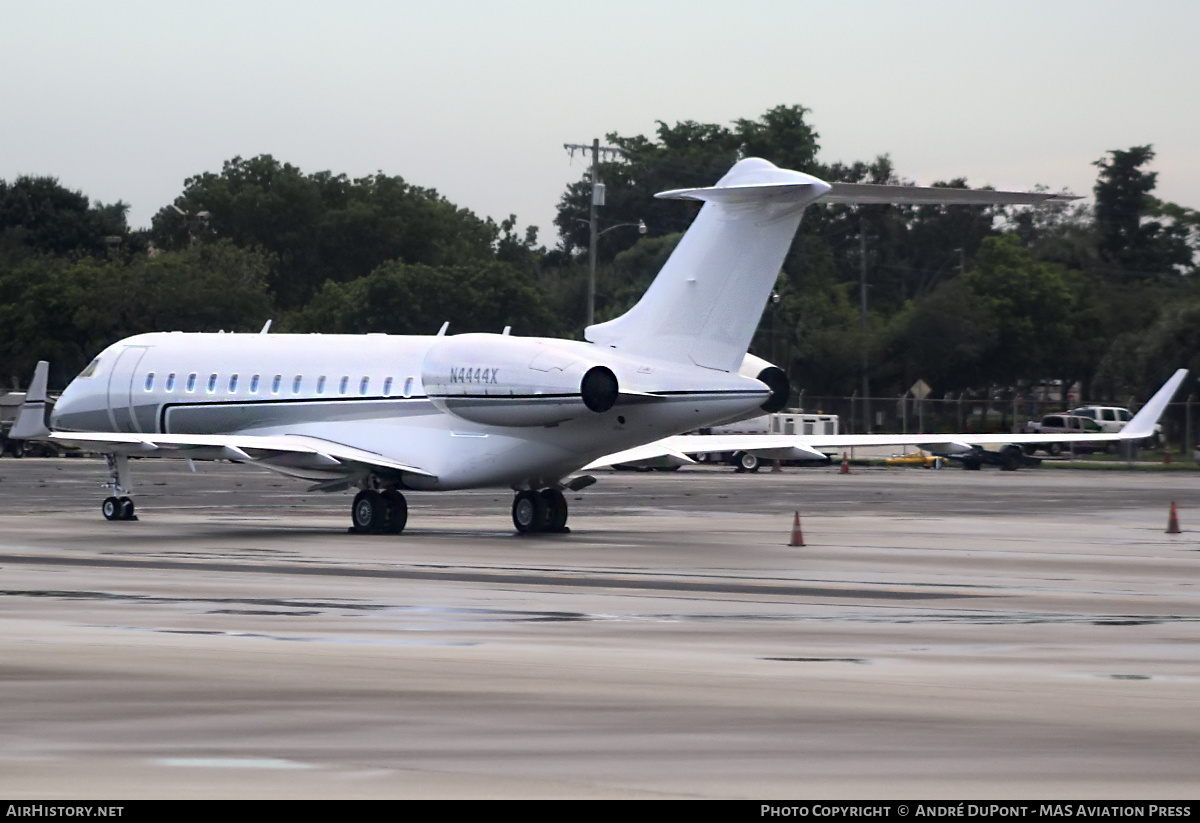 Aircraft Photo of N4444X | Bombardier Global 6000 (BD-700-1A10) | AirHistory.net #875298