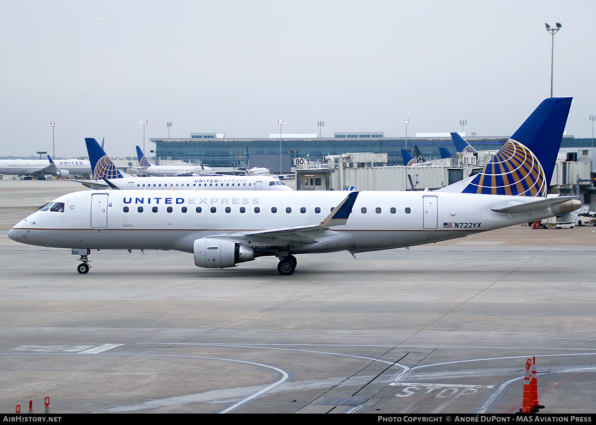 Aircraft Photo of N722YX | Embraer 175LR (ERJ-170-200LR) | United Express | AirHistory.net #875372