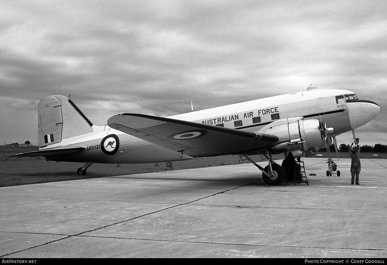 Aircraft Photo of A65-121 | Douglas C-47B Dakota | Australia - Air Force | AirHistory.net #875425