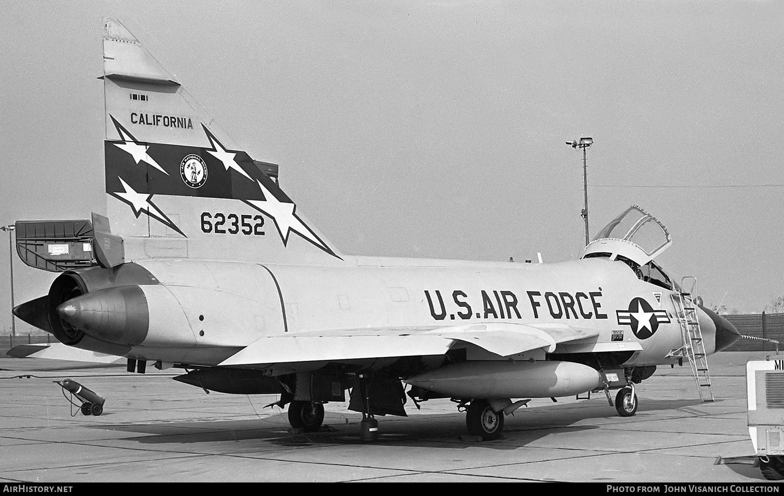 Aircraft Photo of 56-2352 / 62352 | Convair TF-102A Delta Dagger | USA - Air Force | AirHistory.net #875433