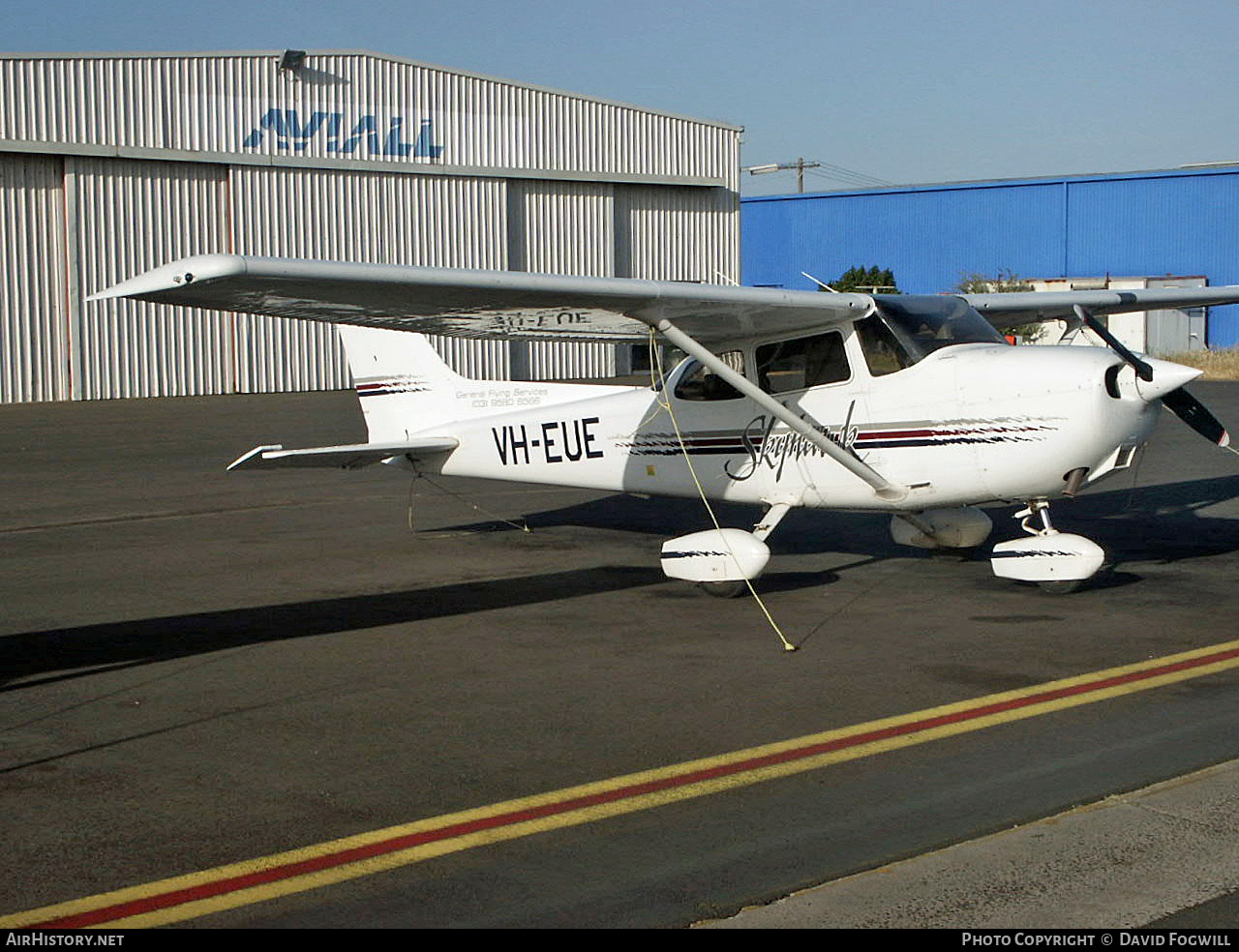 Aircraft Photo of VH-EUE | Cessna 172R Skyhawk | AirHistory.net #875435