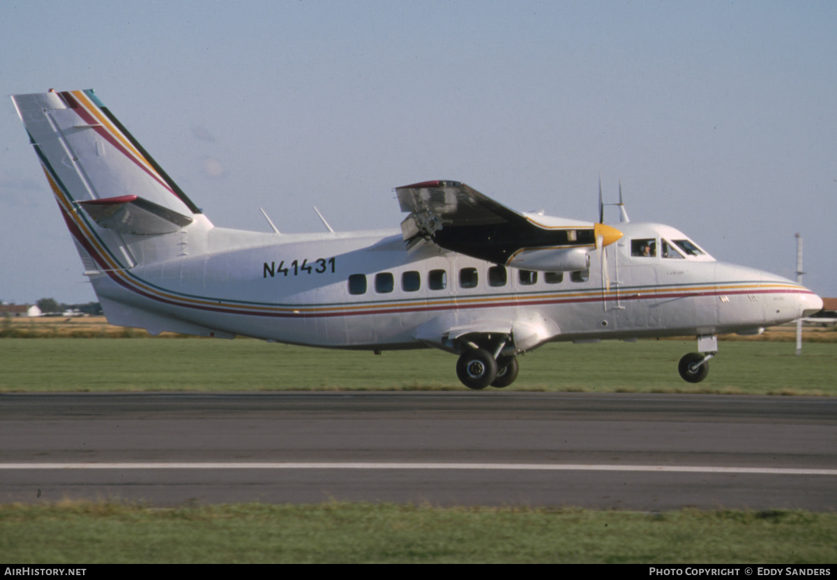 Aircraft Photo of N41431 | Let L-410UVP Turbolet | AirHistory.net #875469