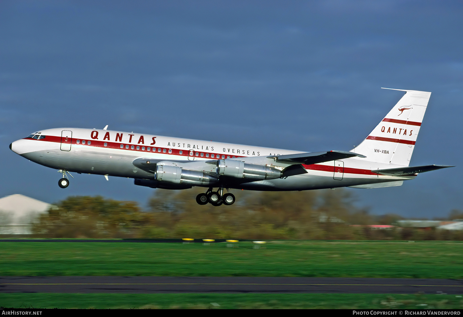 Aircraft Photo of VH-XBA | Boeing 707-138B | Qantas | AirHistory.net #875482