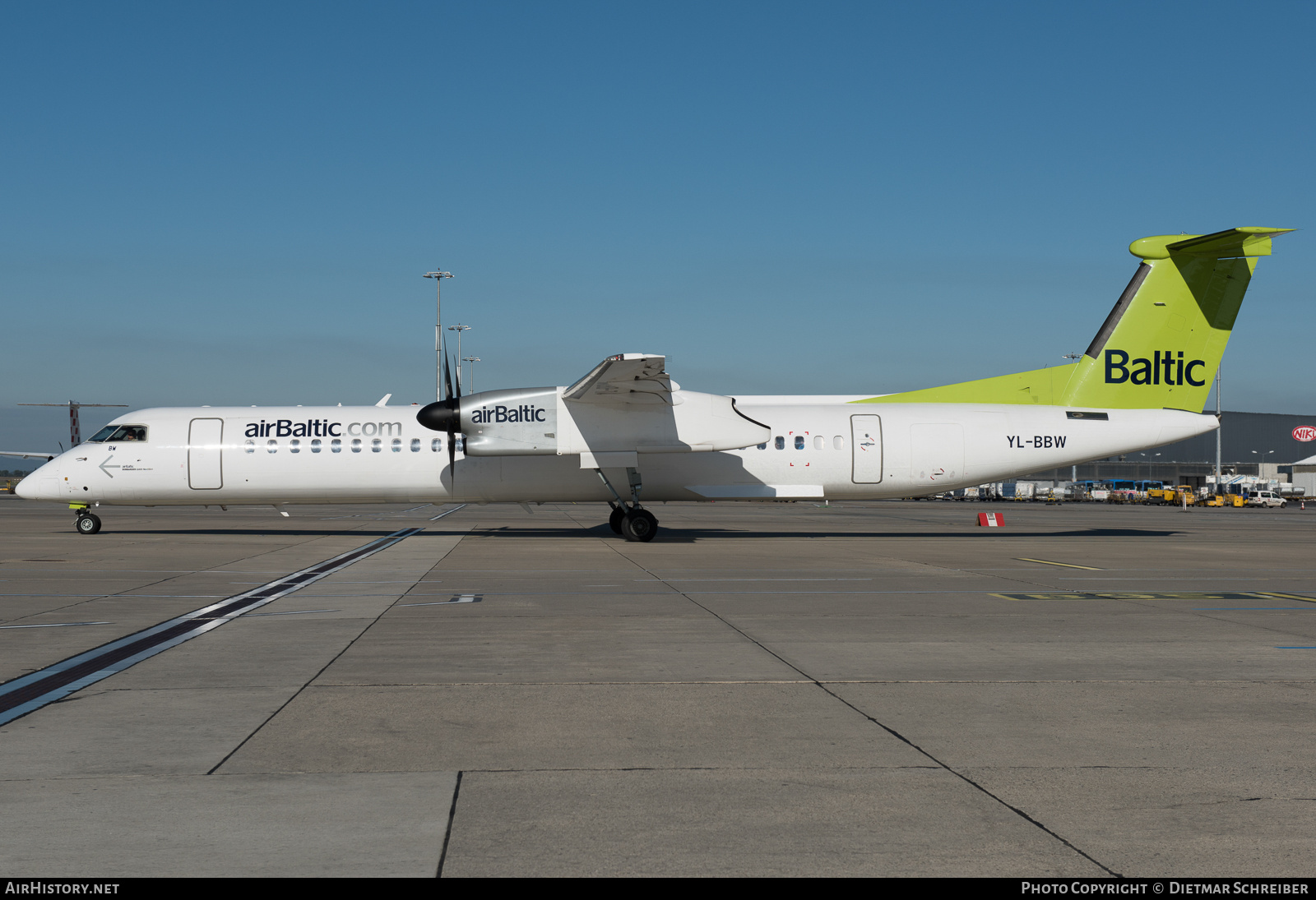 Aircraft Photo of YL-BBW | Bombardier DHC-8-402 Dash 8 | AirBaltic | AirHistory.net #875624