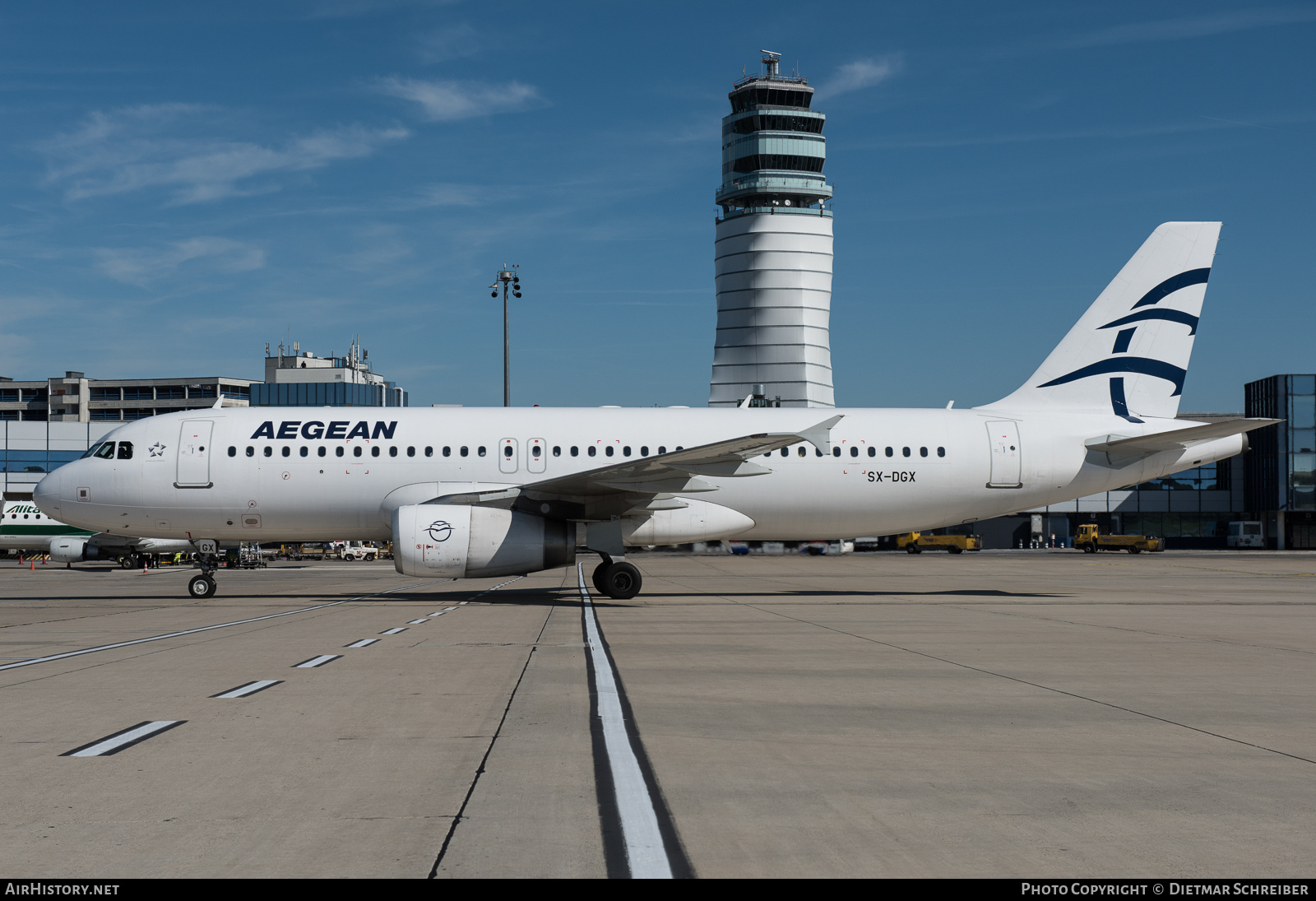 Aircraft Photo of SX-DGX | Airbus A320-232 | Aegean Airlines | AirHistory.net #875628