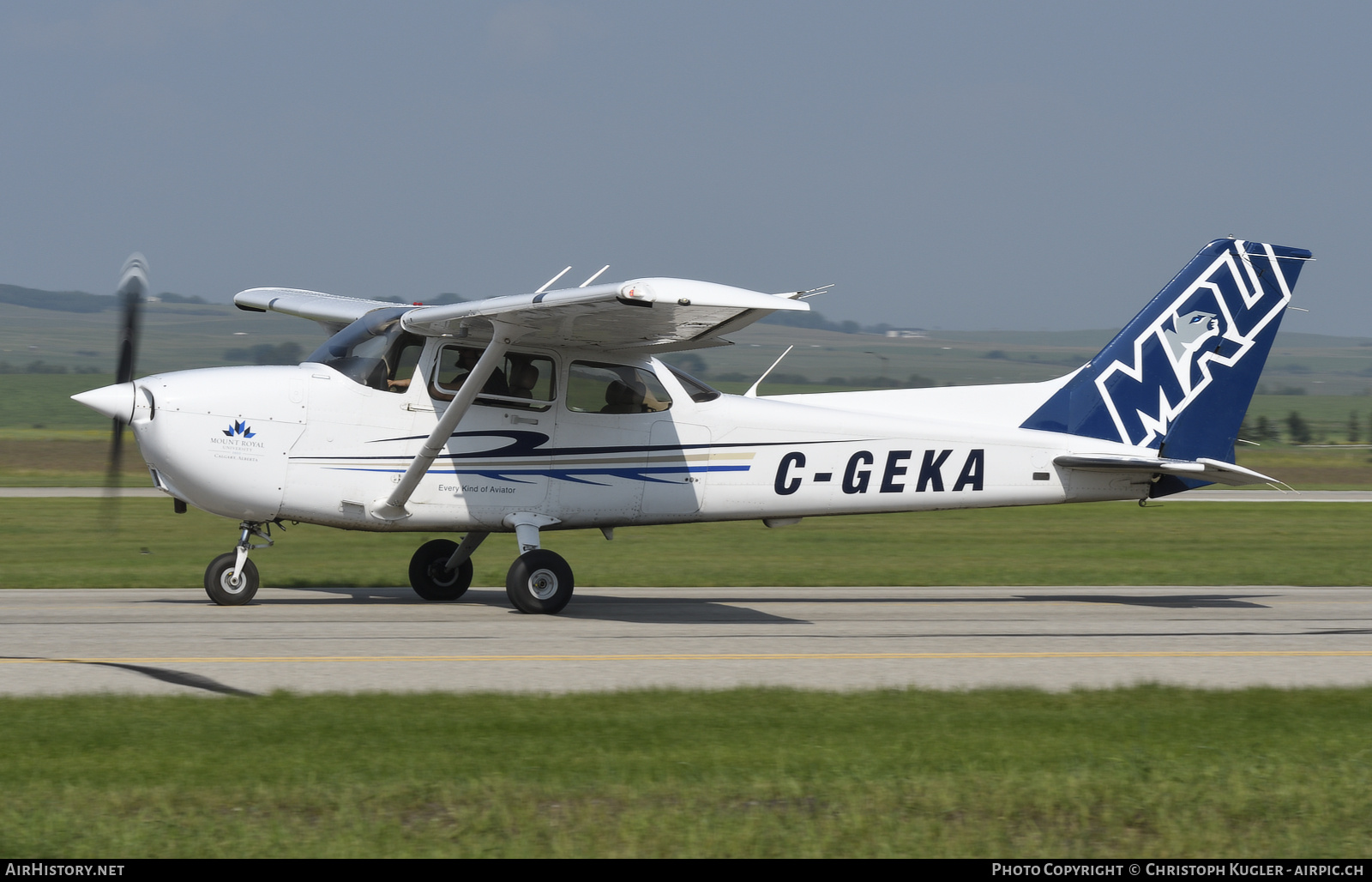 Aircraft Photo of C-GEKA | Cessna 172R Skyhawk | MRU - Mount Royal University | AirHistory.net #875665