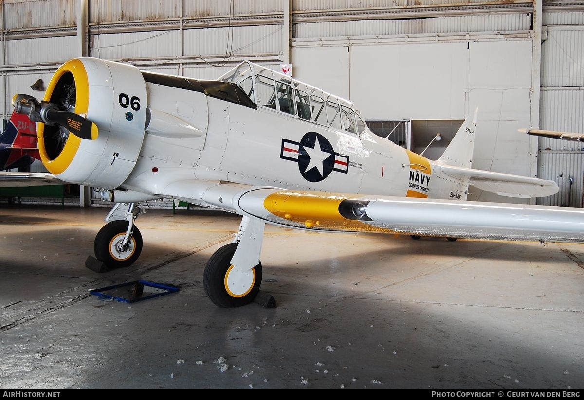 Aircraft Photo of ZU-BAK / 6806 | North American AT-6J Harvard | USA - Navy | AirHistory.net #875719