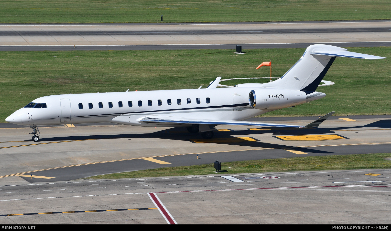 Aircraft Photo of T7-RYM | Bombardier Global 7500 (BD-700-2A12) | AirHistory.net #875780