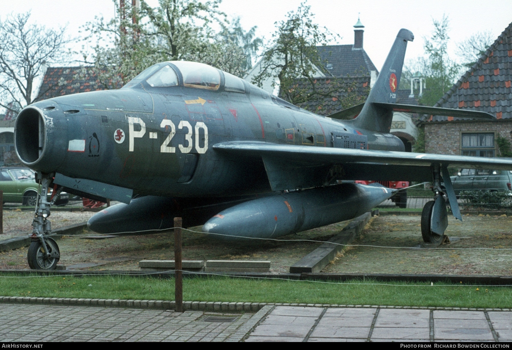 Aircraft Photo of P-230 / 53-6726 | Republic F-84F Thunderstreak | Netherlands - Air Force | AirHistory.net #875982