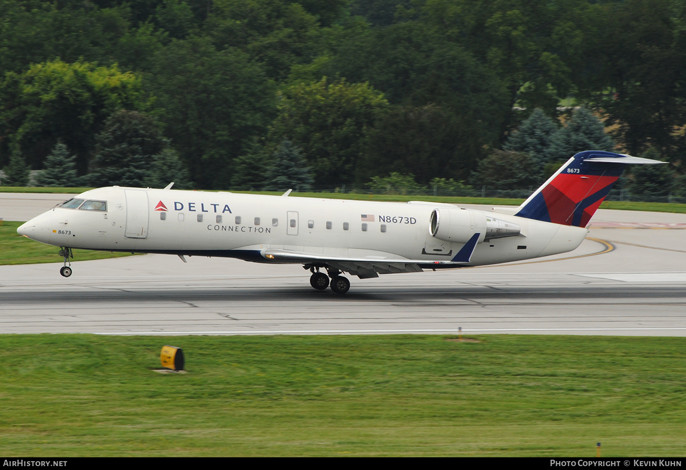 Aircraft Photo of N8673D | Bombardier CRJ-200ER (CL-600-2B19) | Delta Connection | AirHistory.net #875994