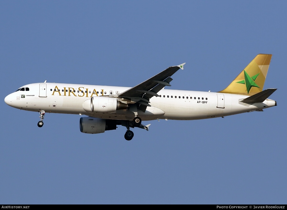 Aircraft Photo of AP-BPF | Airbus A320-214 | Air Sial | AirHistory.net #876026