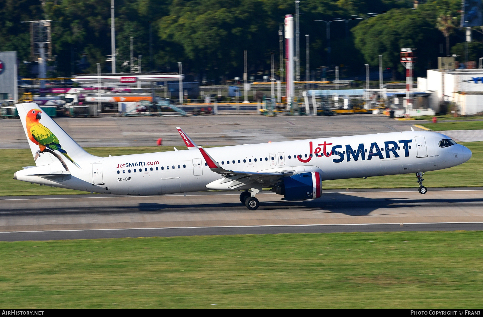 Aircraft Photo of CC-DIE | Airbus A321-271NX | JetSmart | AirHistory.net #876048