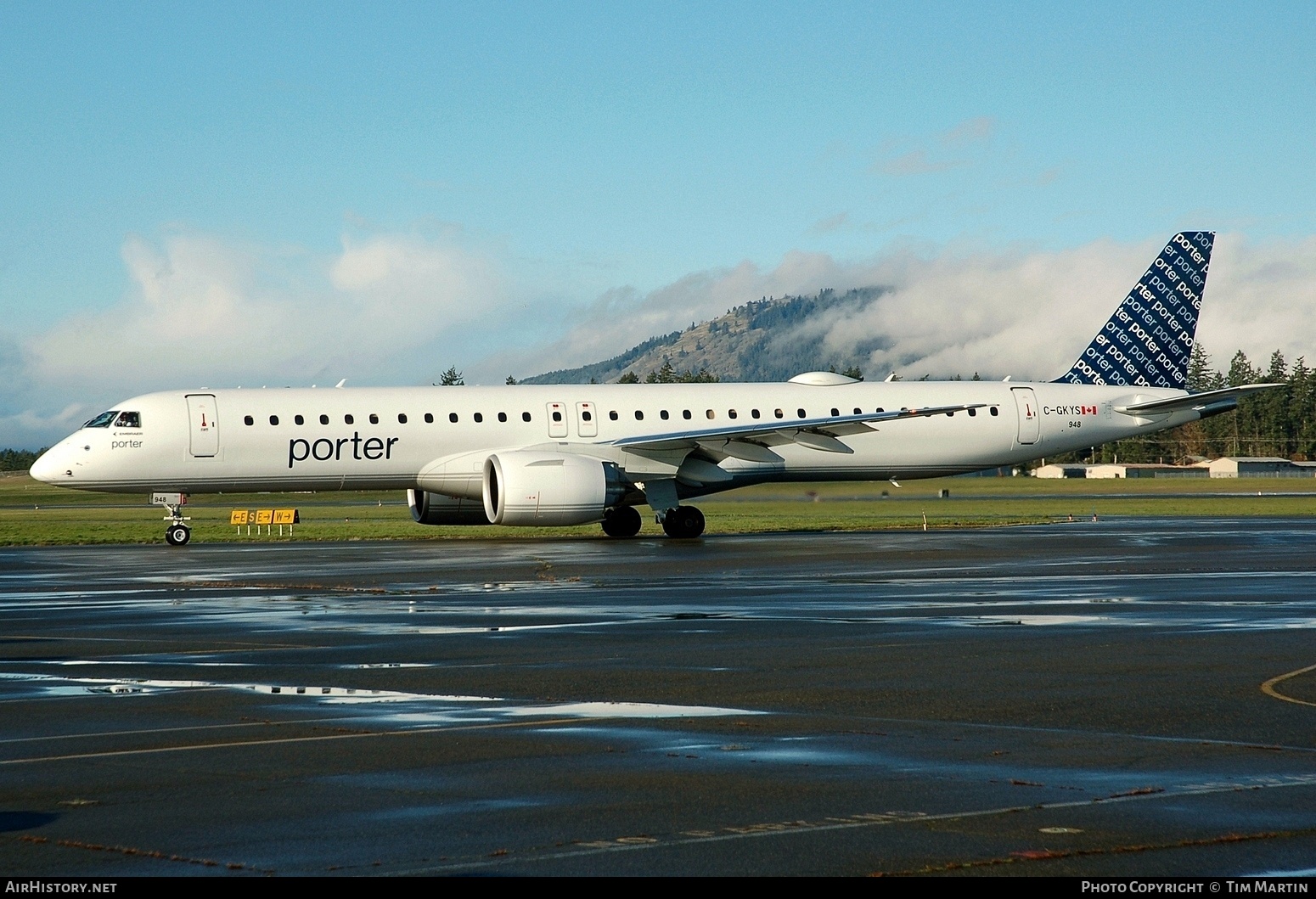 Aircraft Photo of C-GKYS | Embraer 195-E2 (ERJ-190-400 STD) | Porter Airlines | AirHistory.net #876141