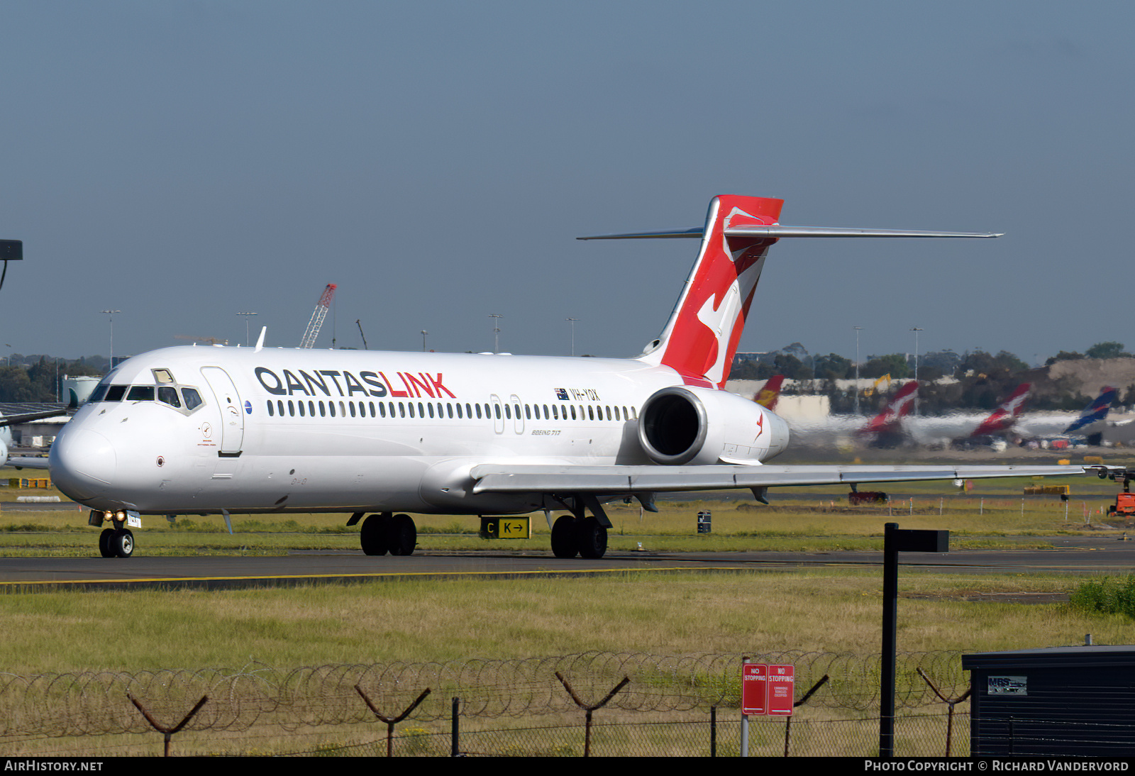 Aircraft Photo of VH-YQX | Boeing 717-2K9 | QantasLink | AirHistory.net #876144