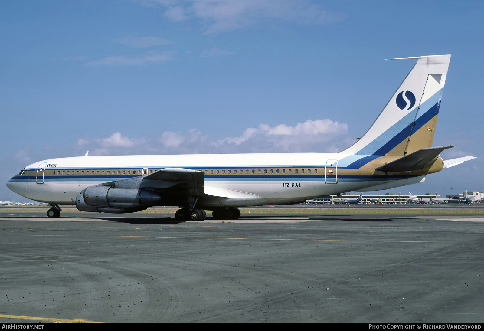 Aircraft Photo of HZ-KA1 | Boeing 720-047B | Sheikh Kamal Adham | AirHistory.net #876173