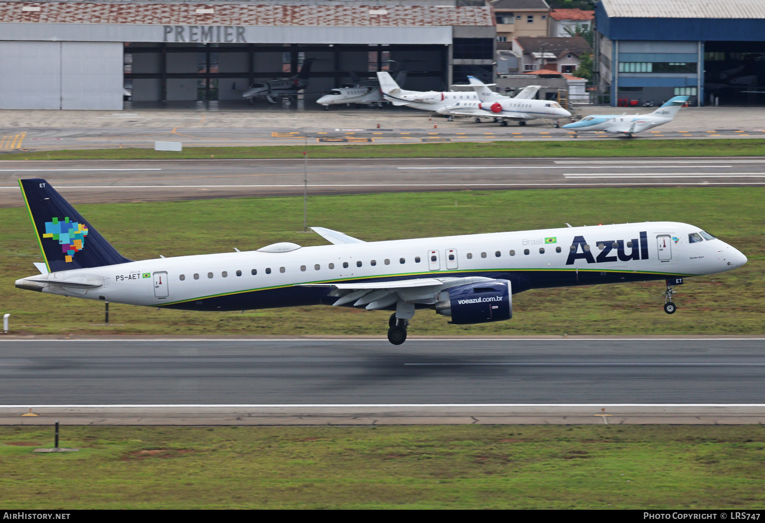 Aircraft Photo of PS-AET | Embraer 195-E2 (ERJ-190-400 STD) | Azul Linhas Aéreas Brasileiras | AirHistory.net #876259