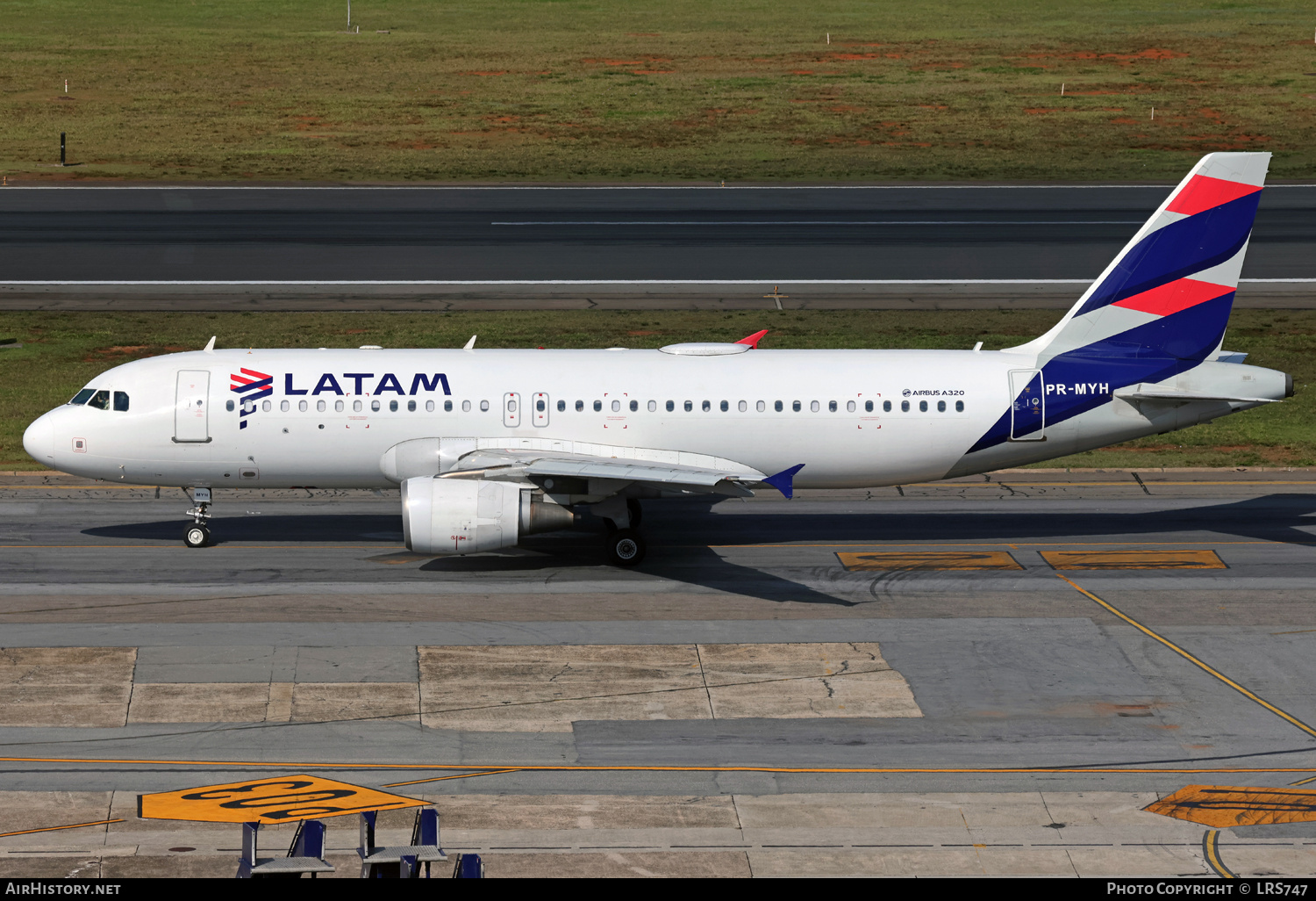 Aircraft Photo of PR-MYH | Airbus A320-214 | LATAM Airlines | AirHistory.net #876320