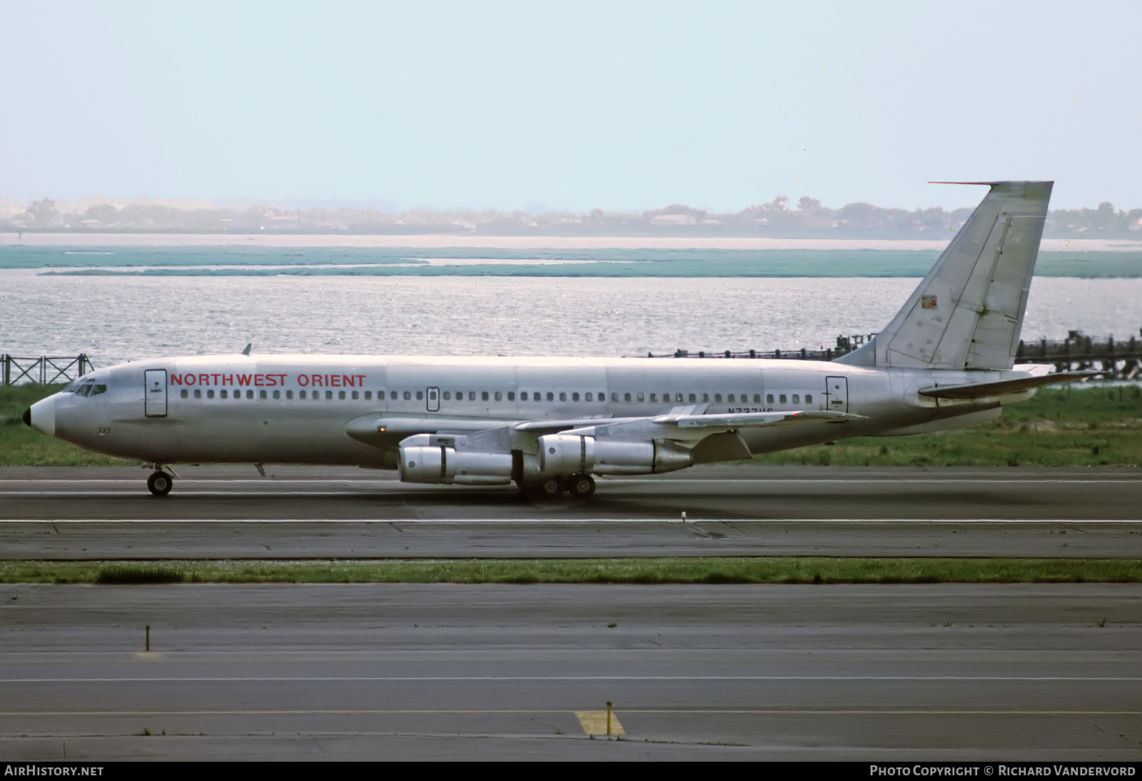 Aircraft Photo of N737US | Boeing 720-051B | Northwest Orient Airlines | AirHistory.net #876361